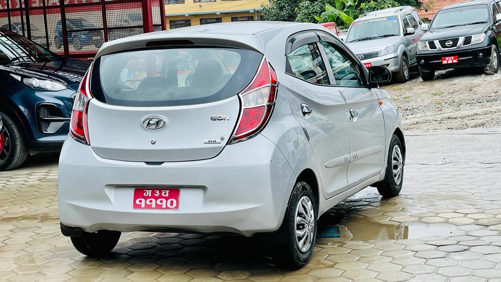 Hyundai Eon Era Plus-2014model- Rs.1275000 - buy hyundai, suzuki, kia ...