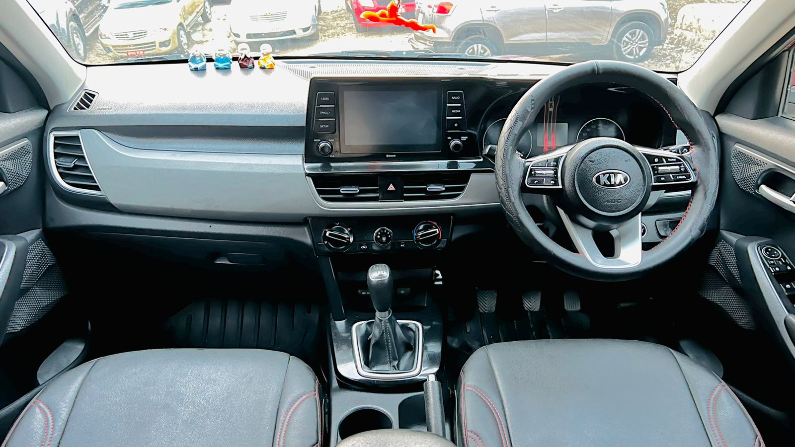 Kia Seltos htk+ Manual2019model Rs.4275000 buy hyundai, suzuki, kia