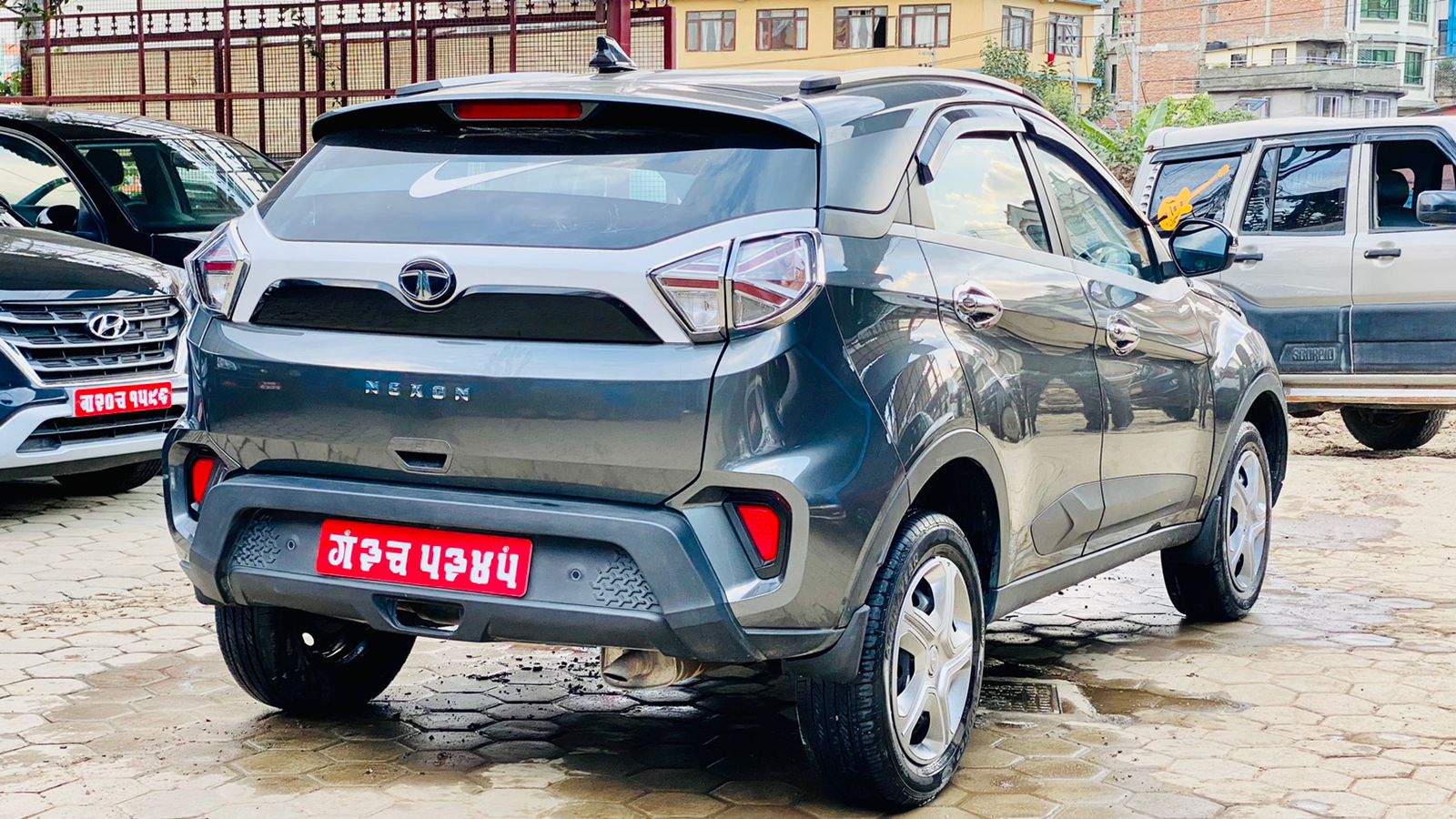 Tata Nexon Xm Sunroof2021model Rs.3850000 buy hyundai, suzuki, kia